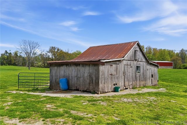 8900 Turkey Farm Road NW, New Salisbury, IN 47161