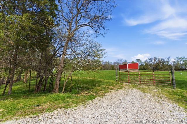 8900 Turkey Farm Road NW, New Salisbury, IN 47161