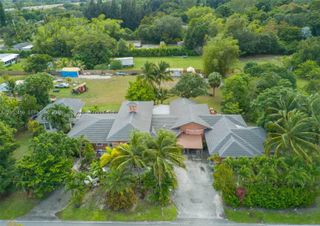 5400 Palm Tree Road, Plantation, FL 33317
