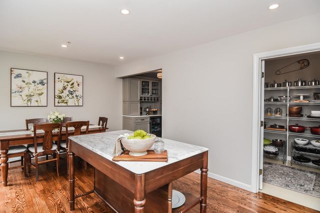 14 Georgetowne Drive, Nashua, NH 03062