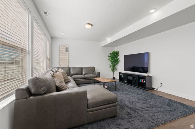 2927 W COASTLINE DR, Syracuse, UT 84075