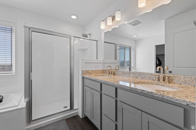 2927 W COASTLINE DR, Syracuse, UT 84075