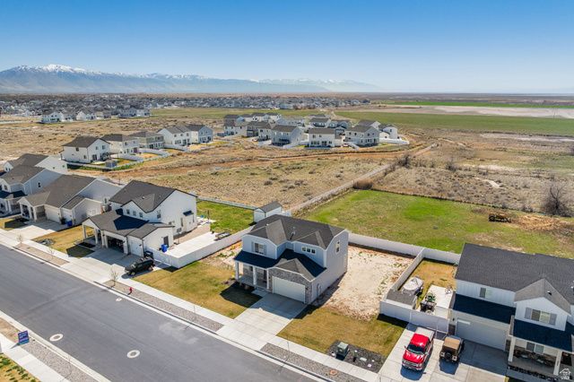 2927 W COASTLINE DR, Syracuse, UT 84075