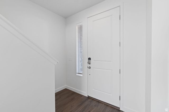 2927 W COASTLINE DR, Syracuse, UT 84075