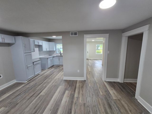 4927 Jean St, Baton Rouge, LA 70805