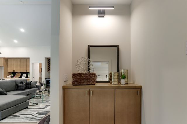 252 S Ciderbluff Cir, Wichita, KS 67052