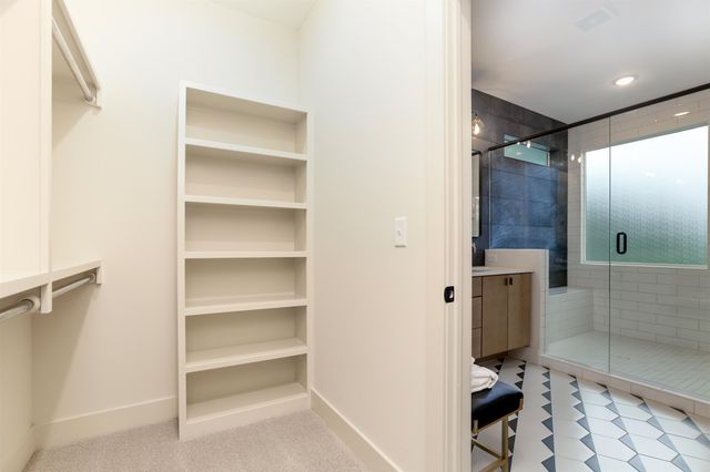 252 S Ciderbluff Cir, Wichita, KS 67052