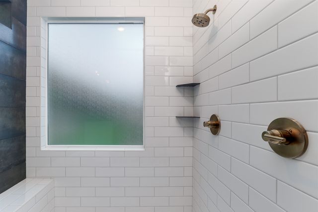 252 S Ciderbluff Cir, Wichita, KS 67052