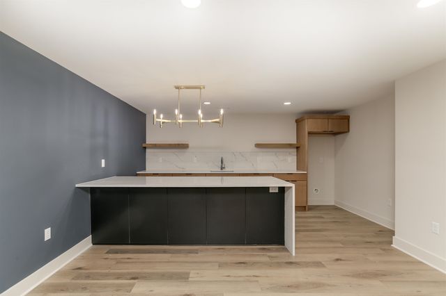 252 S Ciderbluff Cir, Wichita, KS 67052