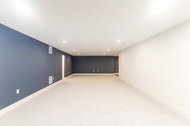 252 S Ciderbluff Cir, Wichita, KS 67052