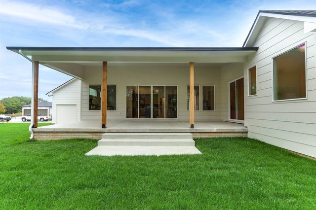 252 S Ciderbluff Cir, Wichita, KS 67052