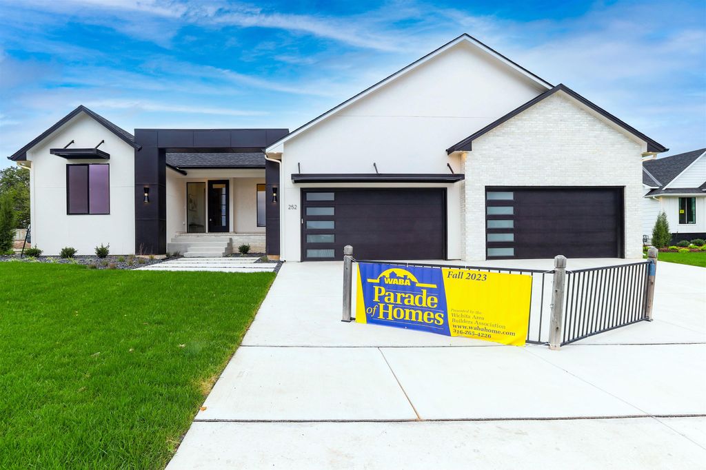 252 S Ciderbluff Cir, Wichita, KS 67052