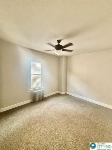 124 South New Street, Nazareth Boro, PA 18064