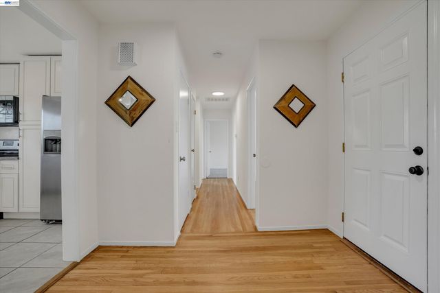 4284 Hillview Dr, Pittsburg, CA 94565