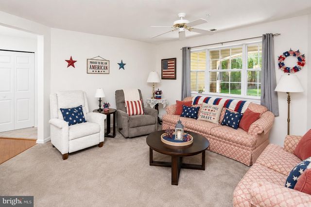 513 MOWAT CIR, Hamilton, NJ 08690