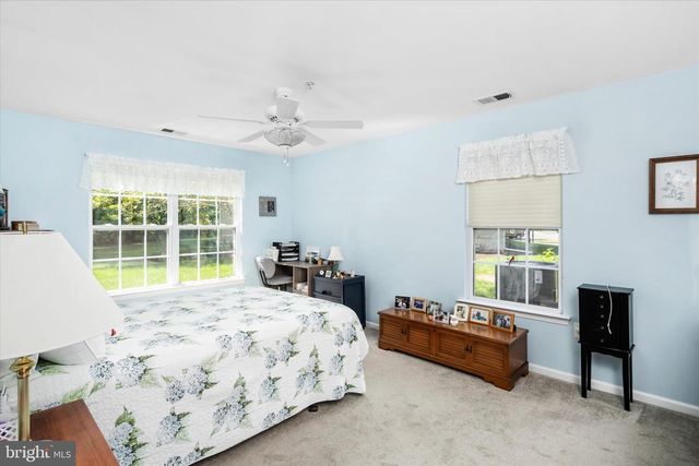 513 MOWAT CIR, Hamilton, NJ 08690