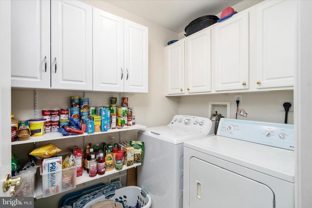513 MOWAT CIR, Hamilton, NJ 08690
