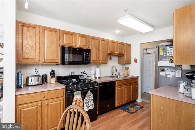 513 MOWAT CIR, Hamilton, NJ 08690
