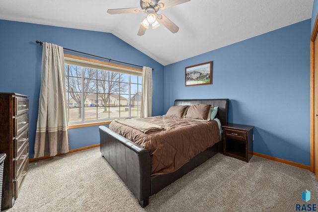 4605 S Kristen Cir Circle, Sioux Falls, SD 57106