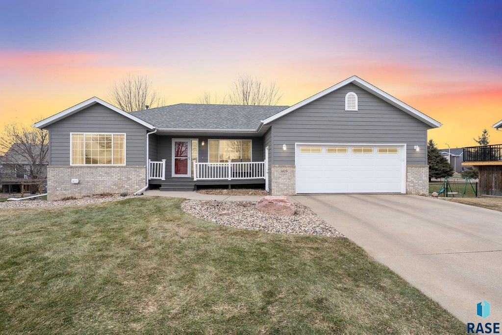 4605 S Kristen Cir Circle, Sioux Falls, SD 57106