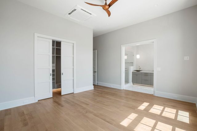 4 Exchange Street, Charleston, SC 29401