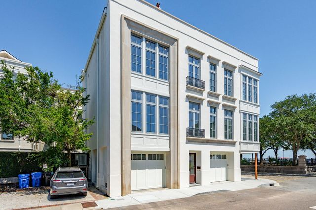 4 Exchange Street, Charleston, SC 29401