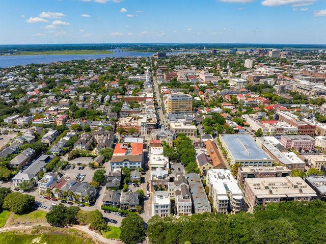 4 Exchange Street, Charleston, SC 29401