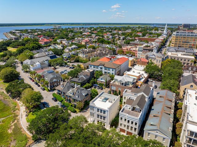4 Exchange Street, Charleston, SC 29401