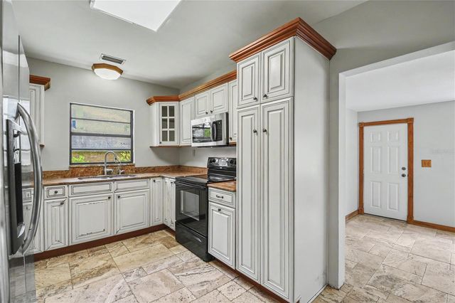 17305 SHERMAN ROAD, Lutz, FL 33558