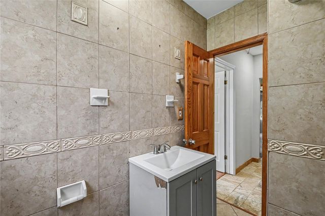 17305 SHERMAN ROAD, Lutz, FL 33558