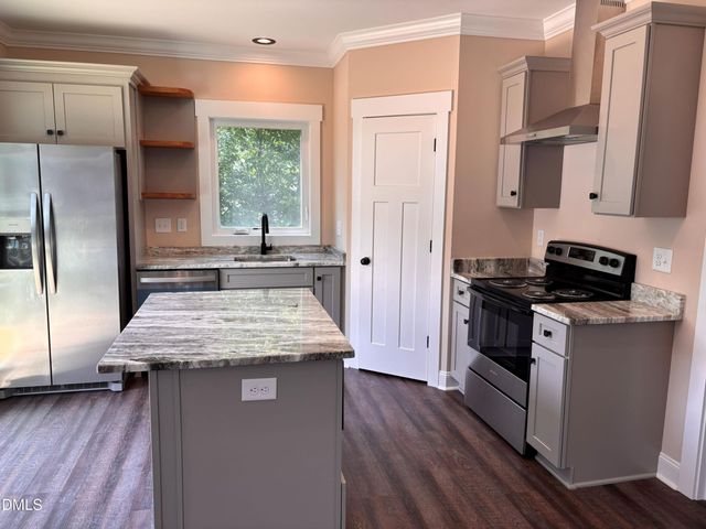 402 Poplar Street, Graham, NC 27253