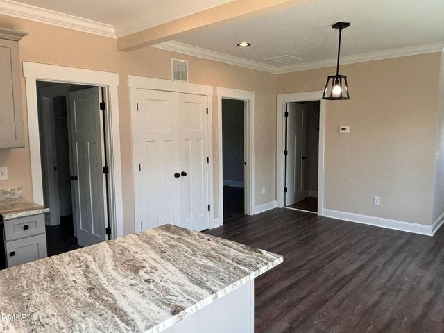 402 Poplar Street, Graham, NC 27253