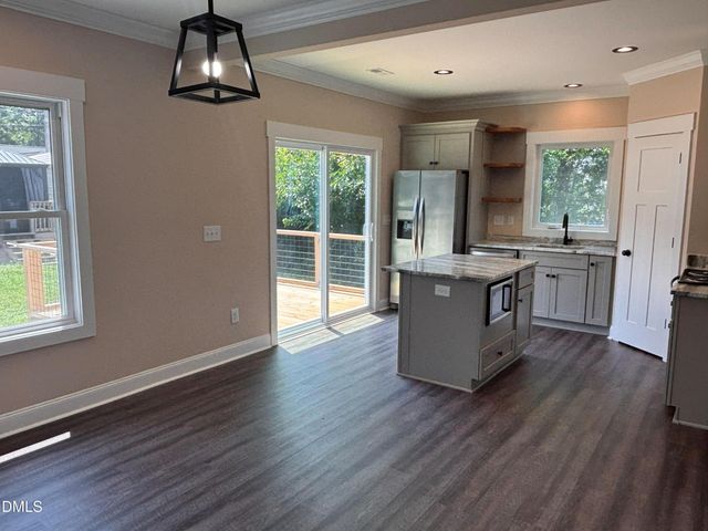 402 Poplar Street, Graham, NC 27253