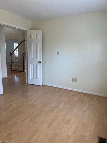 110 Bugle CT, Yorktown, VA 23693