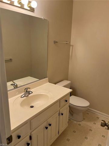110 Bugle CT, Yorktown, VA 23693
