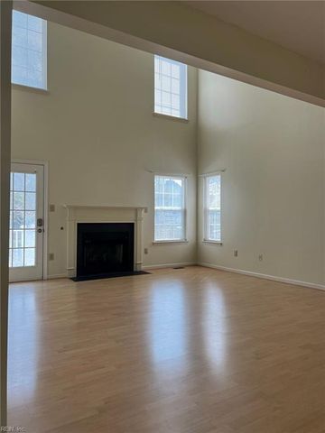 110 Bugle CT, Yorktown, VA 23693