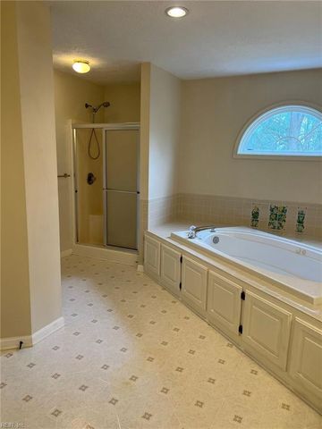 110 Bugle CT, Yorktown, VA 23693