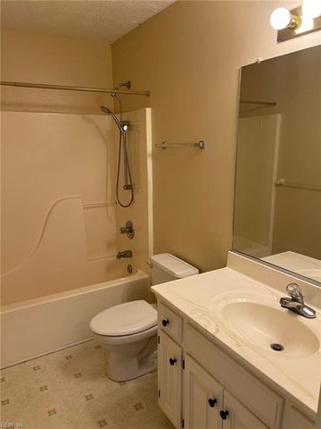 110 Bugle CT, Yorktown, VA 23693