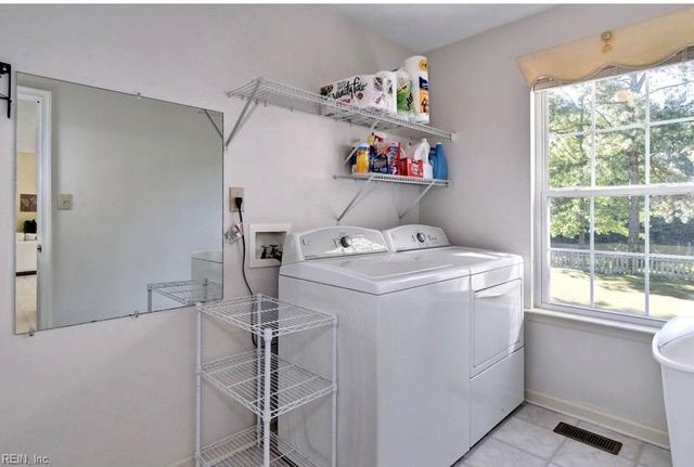 110 Bugle CT, Yorktown, VA 23693