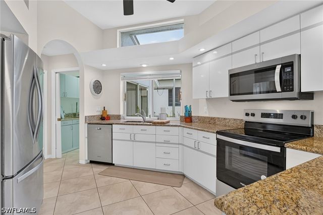 11931 King James CT, Cape Coral, FL 33991