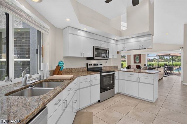 11931 King James CT, Cape Coral, FL 33991