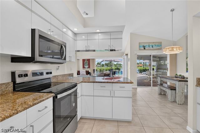 11931 King James CT, Cape Coral, FL 33991