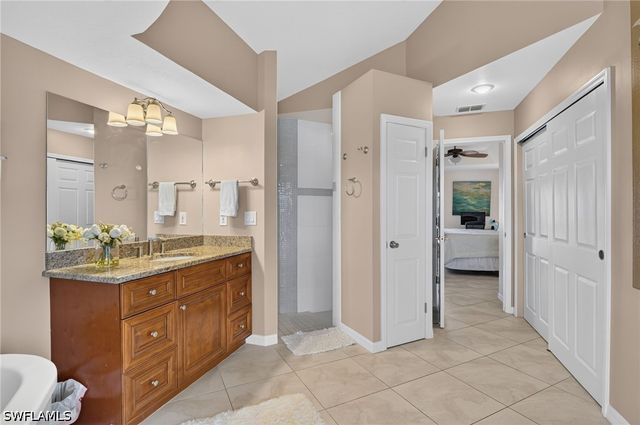 11931 King James CT, Cape Coral, FL 33991