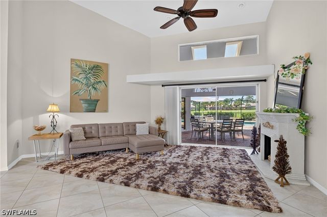 11931 King James CT, Cape Coral, FL 33991