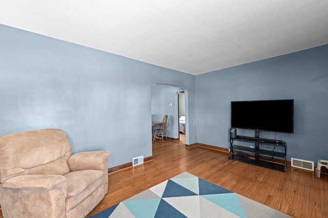 802 27th Avenue, Moline, IL 61265