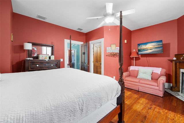 205 SE 7TH STREET, Gainesville, FL 32601