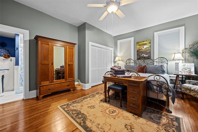 205 SE 7TH STREET, Gainesville, FL 32601