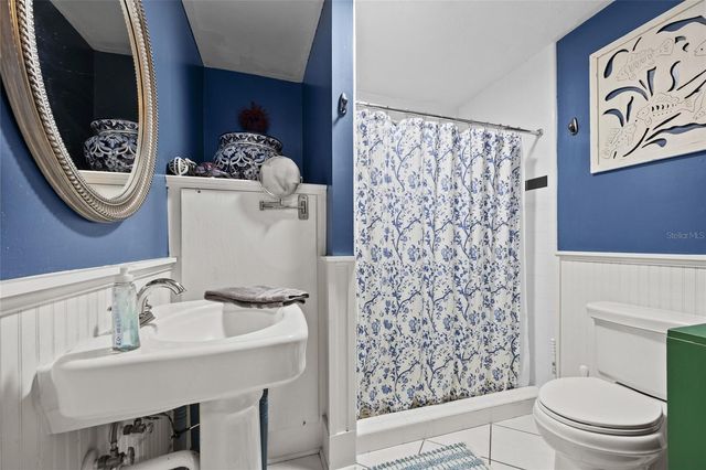 205 SE 7TH STREET, Gainesville, FL 32601