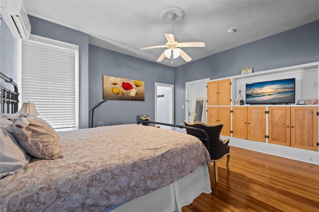 205 SE 7TH STREET, Gainesville, FL 32601