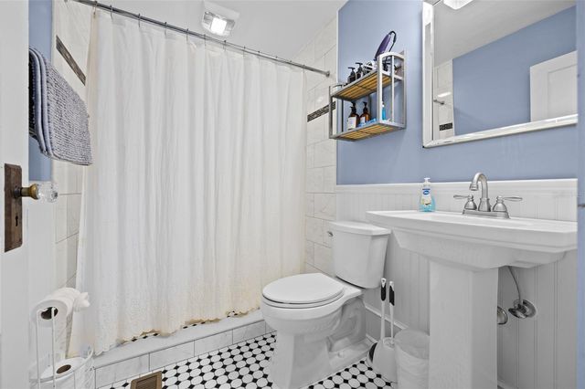 205 SE 7TH STREET, Gainesville, FL 32601